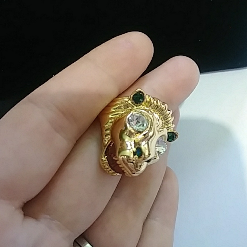 🦁 Men size 10 gold plated lion head ring 🦁